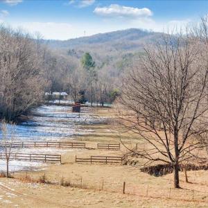 19-DJI_20251216021923_0166_D