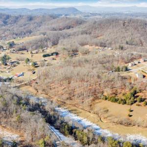 06-DJI_20251216020803_0138_D