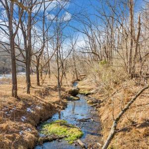 21-DJI_20251216022228_0172_D