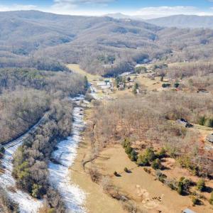 04-DJI_20251216020655_0135_D