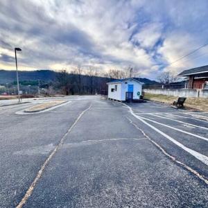 d5081d8b-aa5c-4cad-be38-e01c61122754