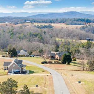 09-DJI_20260114030933_0420_D