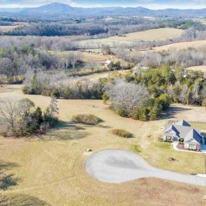 06-DJI_20260114030034_0401_D