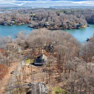 Lot 8, Leeward Drive