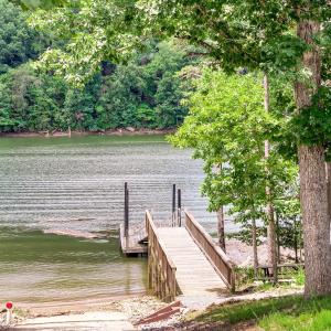 Community Pier and Boat Ramp