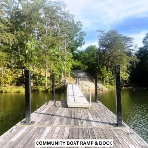 4-Community Boat Ramp & Dock-