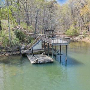 Dock