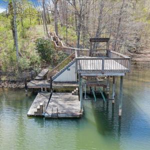 Dock