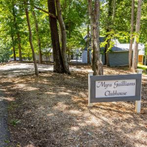 705ForestLawn-58