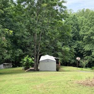 mobile home exterior
