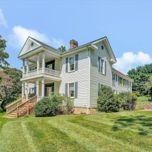 2-story Farmhouse