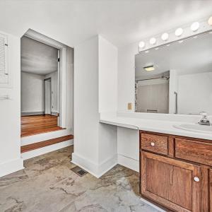Full bath