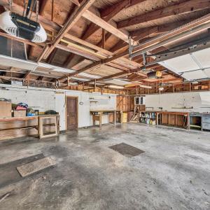 Workshop area in Garage