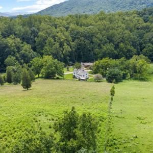 2704 Mountain Pass