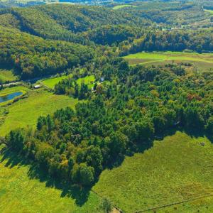04-003_DJI_20261008152307_0006_D