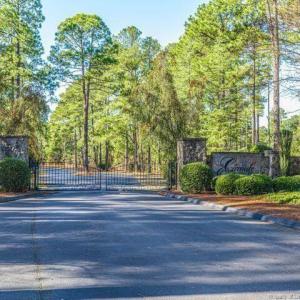 Grande Pines Entrance