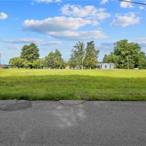 5 Parcels of Commercial land
