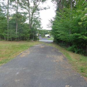 3742 Stony Point Road driveway