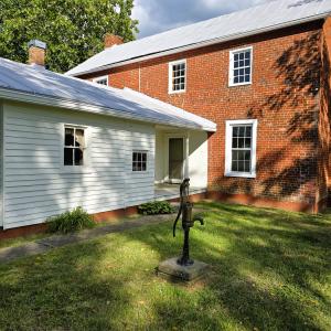 2 side porches