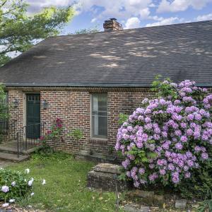 Guest house