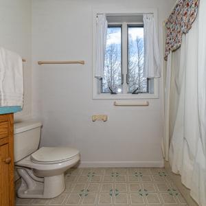 Basement full bath