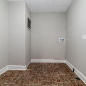 108 Trapper Ln laundry mudroom rear entr