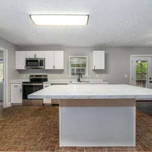 108 Trapper Ln kitchen b