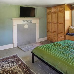 V2 MLS Newport-37