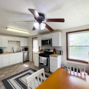 108 Moore Kitchen 2