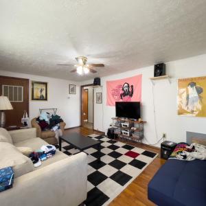 108 Moore St Living room 3