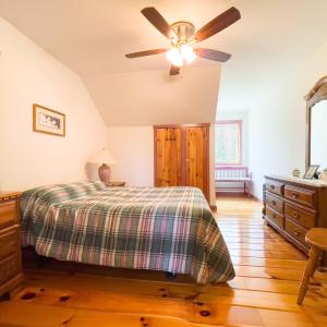 Upper Bedroom 3
