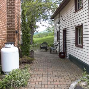 MLS 5367 W Midland Trail-9