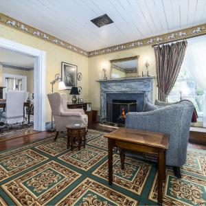 MLS 5367 W Midland Trail-19