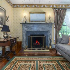 MLS 5367 W Midland Trail-20