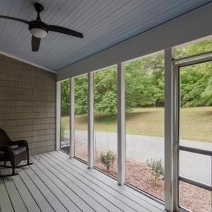 Screened in porch