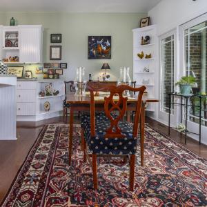 Eat-in Kitchen