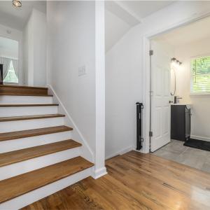 MLS 1645 N Lee HiWay-22