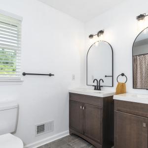 MLS 1645 N Lee HiWay-27