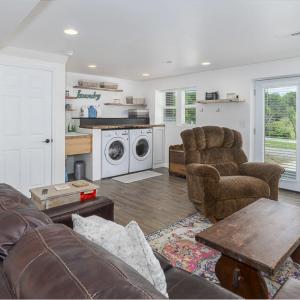 MLS 1645 N Lee HiWay-32