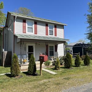 702 Anderson St.
