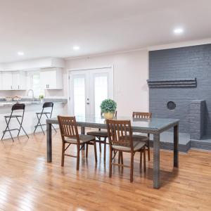Dining Area/Kitchen