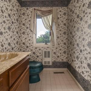 1st floor Powder Rm