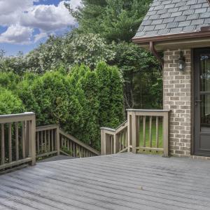 Deck with Great Rm access