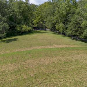 Vacant lot, currently sideyard, included