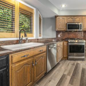 MLS 150 Forest Hill View-21