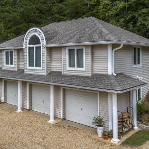 Detached Garage