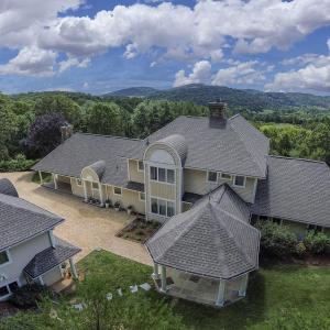 327 Spring Farm Rd, Lexington