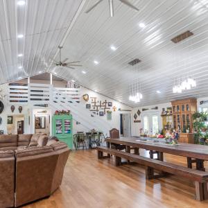 /Living Room