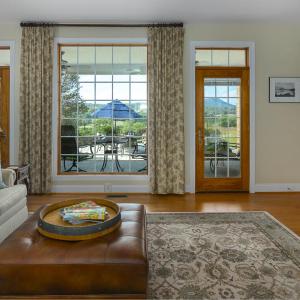 MLS 425 Brownsburg Tnpk-19