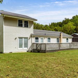 1567BlueGrassHollowRd04